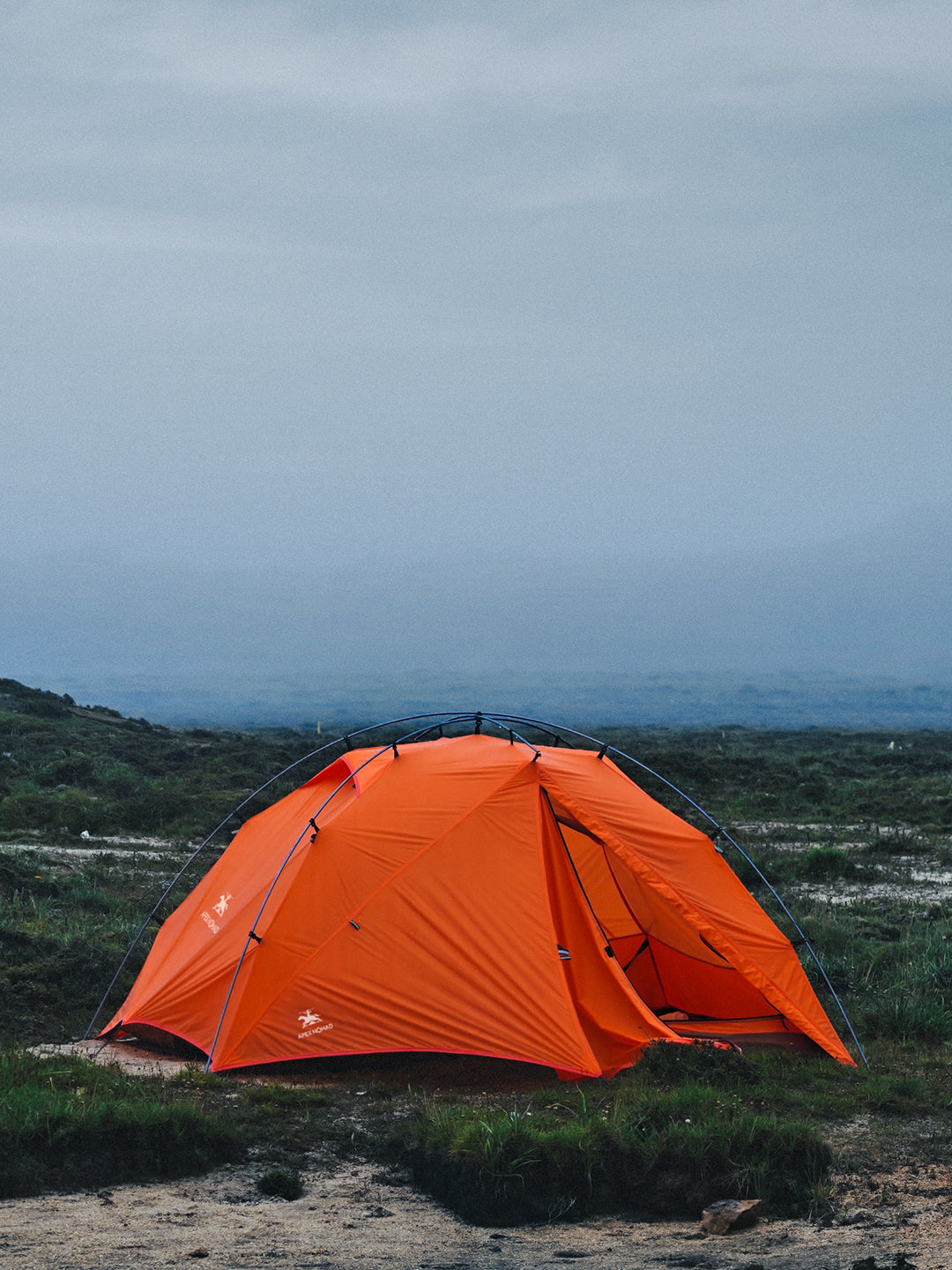 Fly-First Integrated Design Set up the outer fly while keeping the inner tent protected underneath, making setup more practical in wet weather.