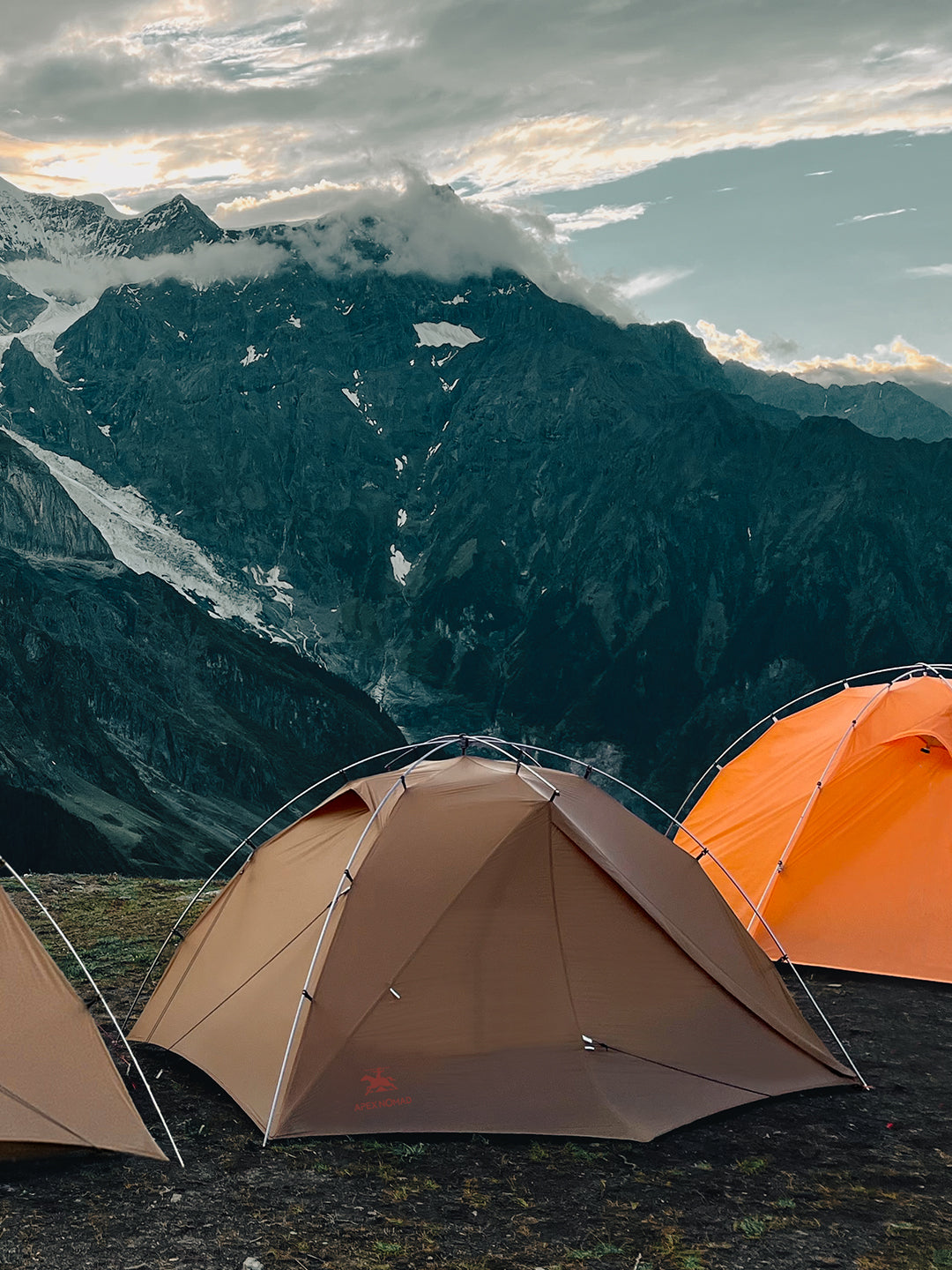 Fly-First Integrated Design  Set up the outer fly while keeping the inner tent protected underneath, making setup more practical in wet weather.