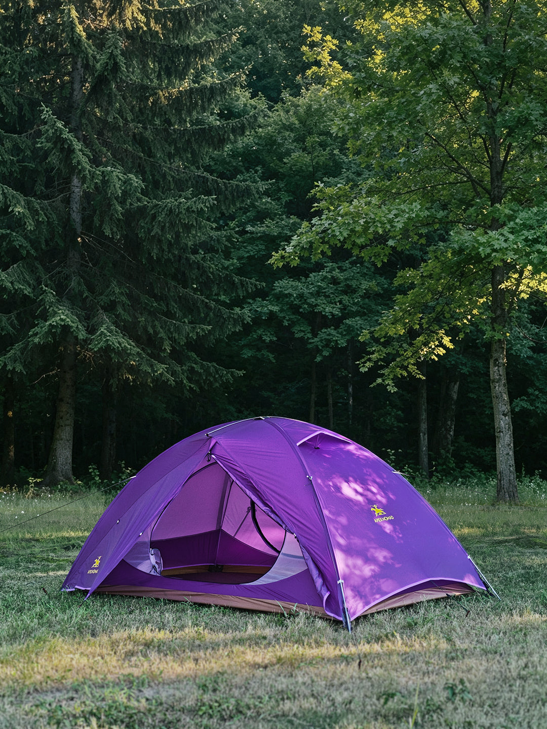SPACIOUS FOR TWO Two doors and a roomy interior give you more space, comfort, and easy access.